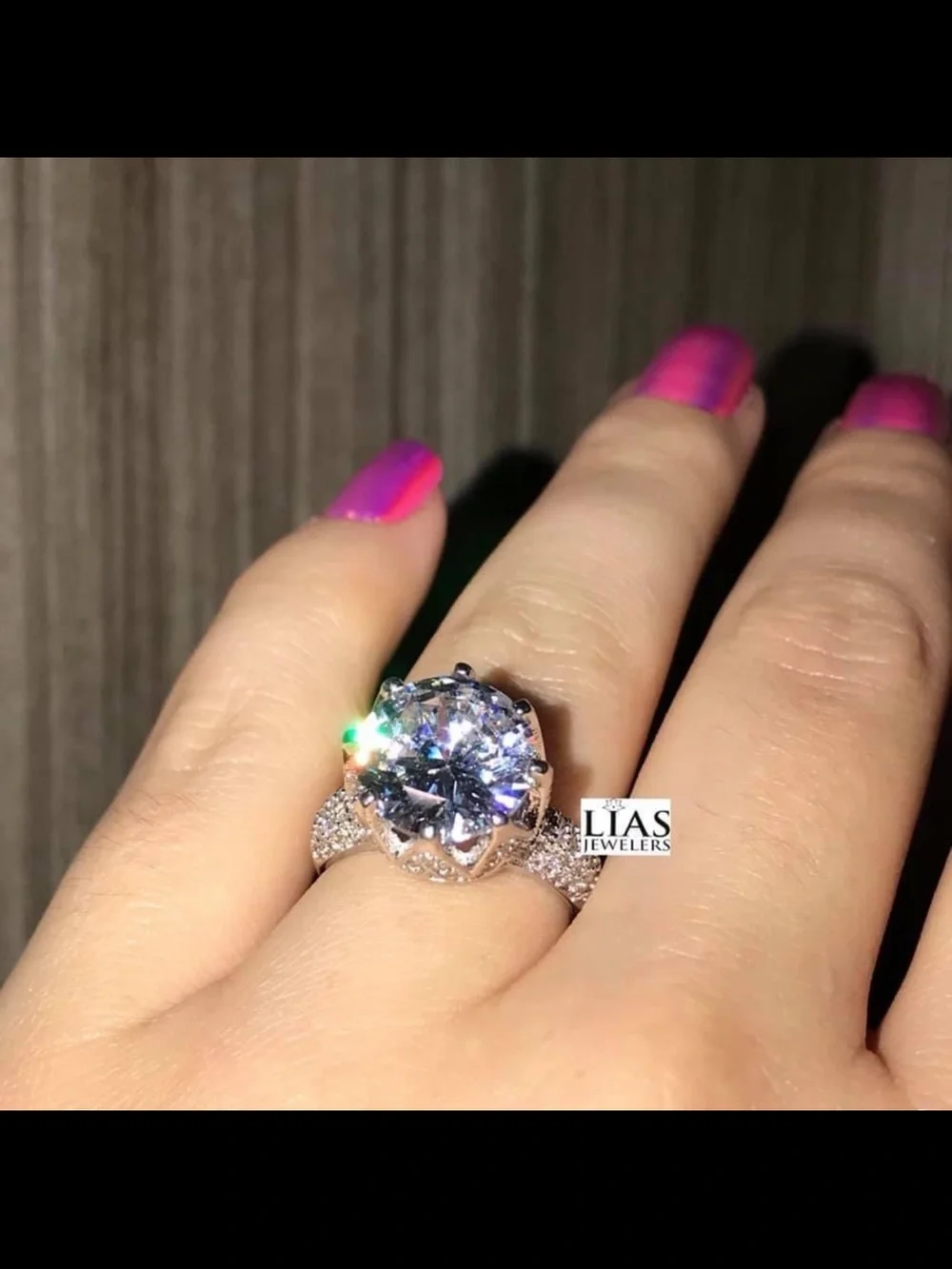 New 18k white gold engagement ring